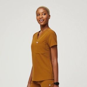 Atlantic fall Catarina 1 pocket scrub top